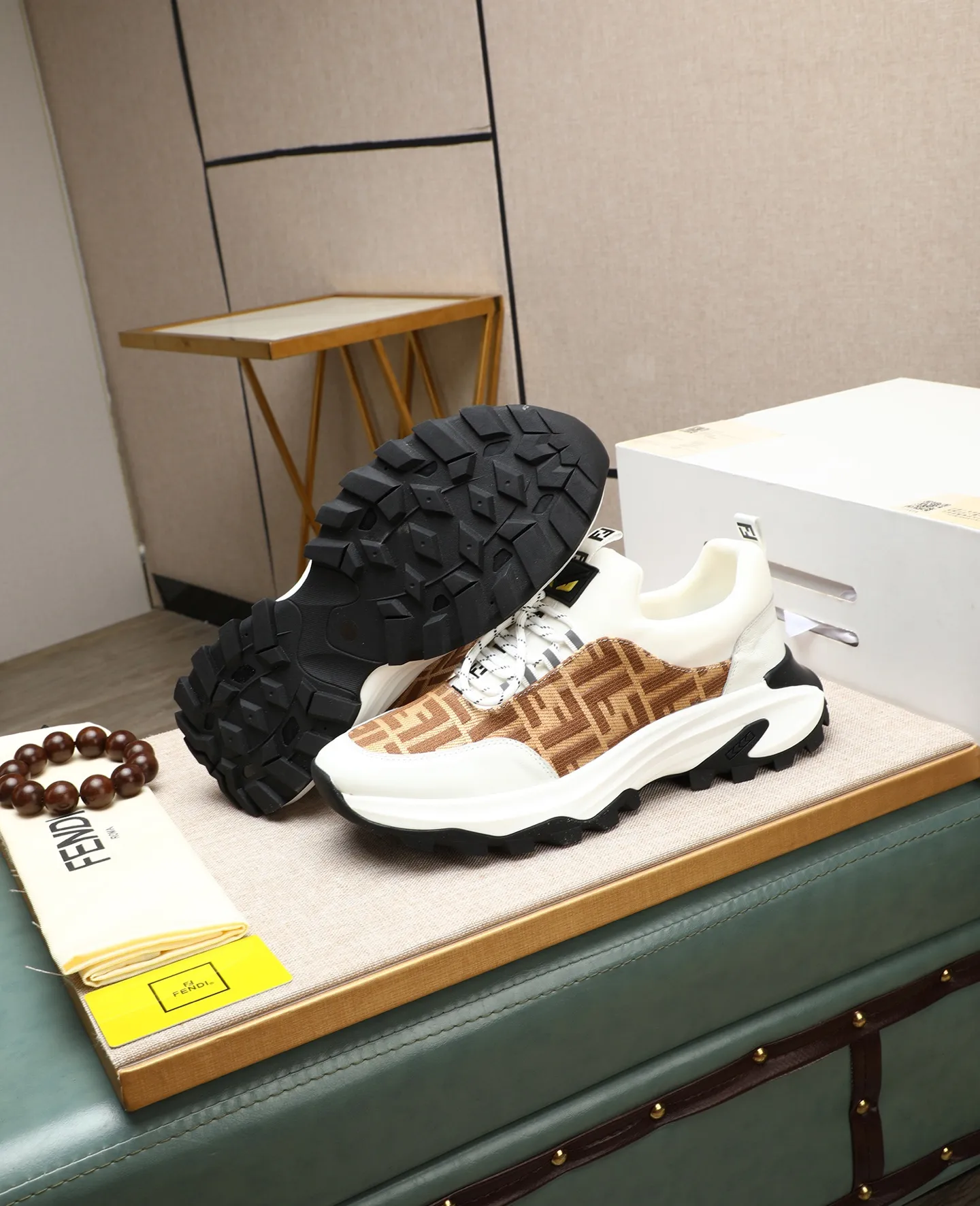 Men's shoes 💰460🕷🕷[FENDI] Fendi fashionable casual men's shoes 🇨🇳Original official website 1:1 model opening, new models are available first 💯Not high-profile but avant-garde, simple About low-key and fashionable, super versatile style 🌿 Made of original cowhide ➕ Pigskin lining 🎋 The version is comfortable on the feet, so rigorous for any small place, and the workmanship is first-class 🍍38-44 Large quantities in stock
